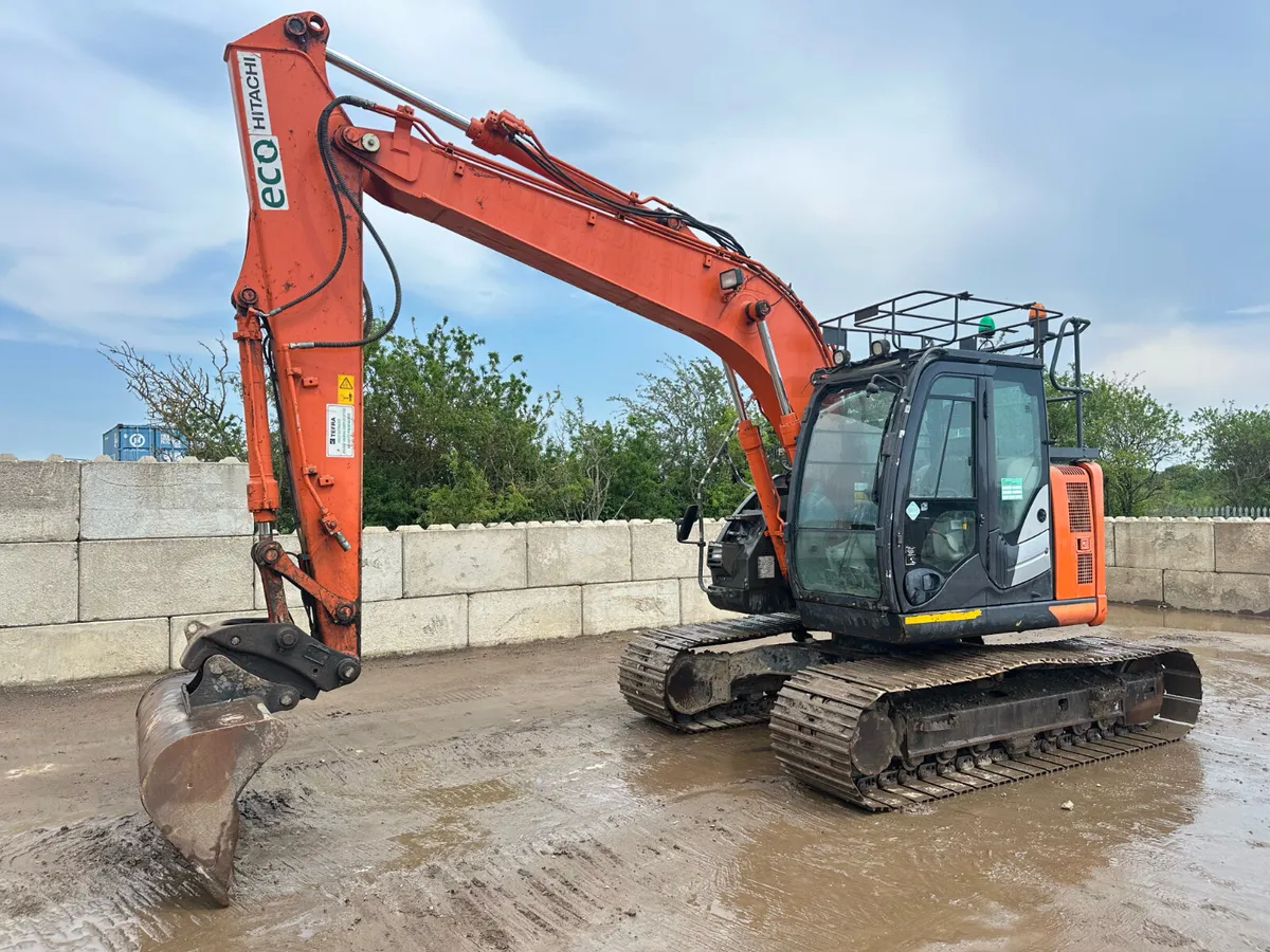 2017 Hitachi ZX135 US-6 - Image 3