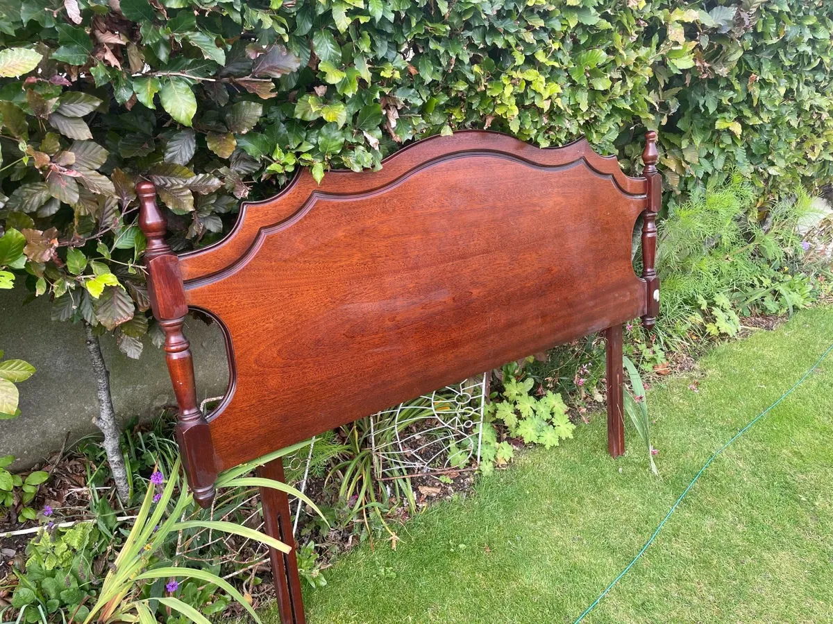 2 double bed size and 2 sinlgle size headboards - Image 2