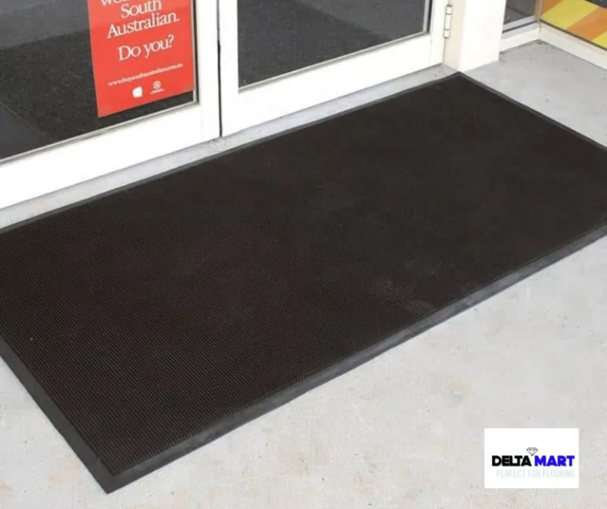 5ft x 3ft Heavy Duty Pin Design Rubber Mat - Image 3