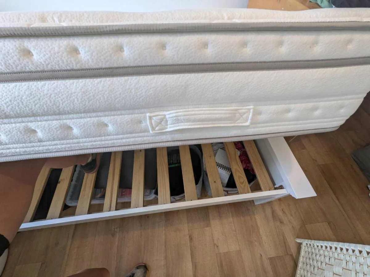 Mattress - Image 2