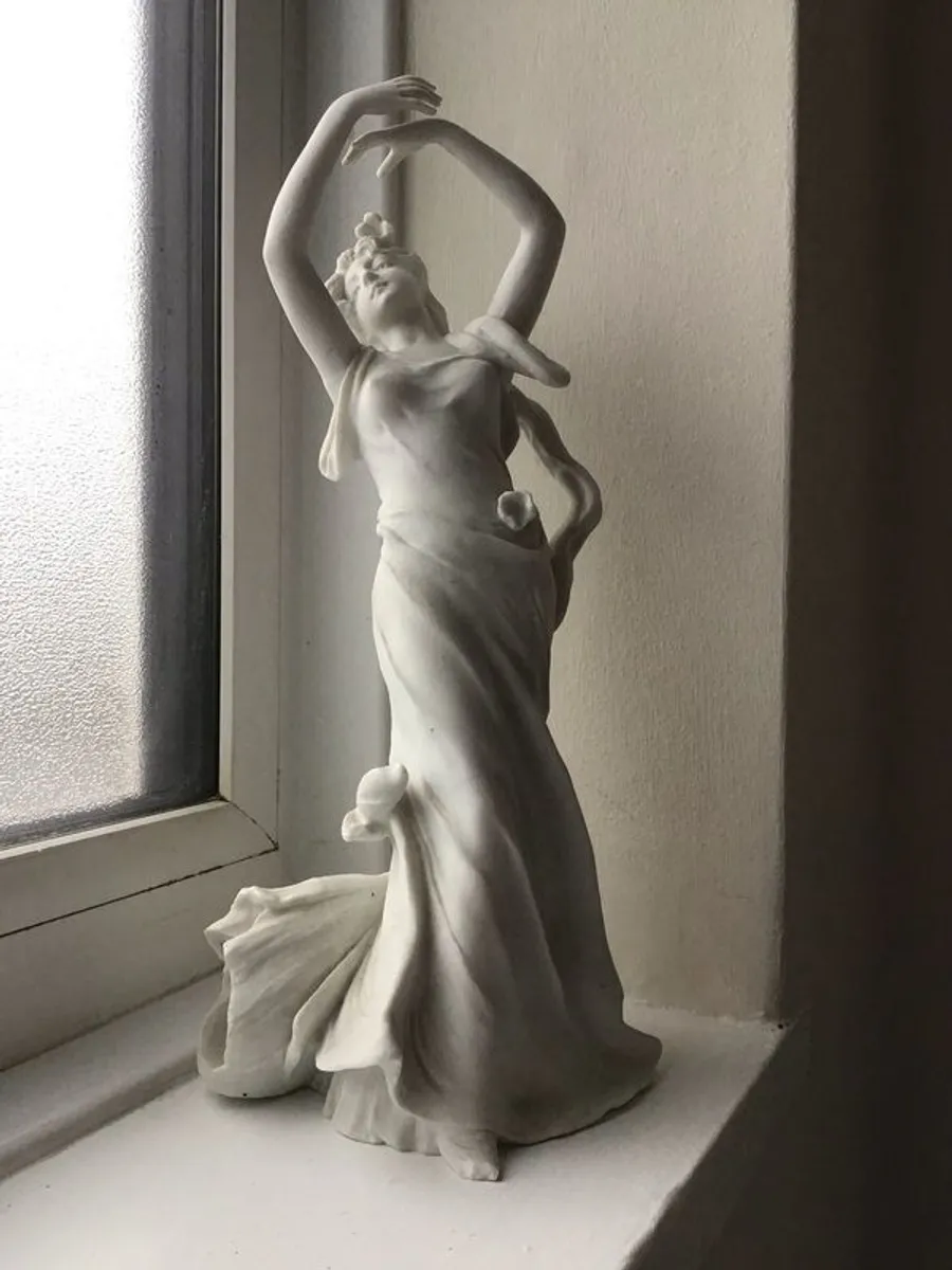 statues - Image 4