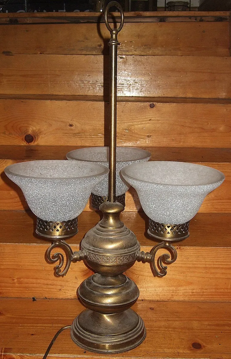 Pristine Vintage Brass Trilogy Table Lamp - Image 3