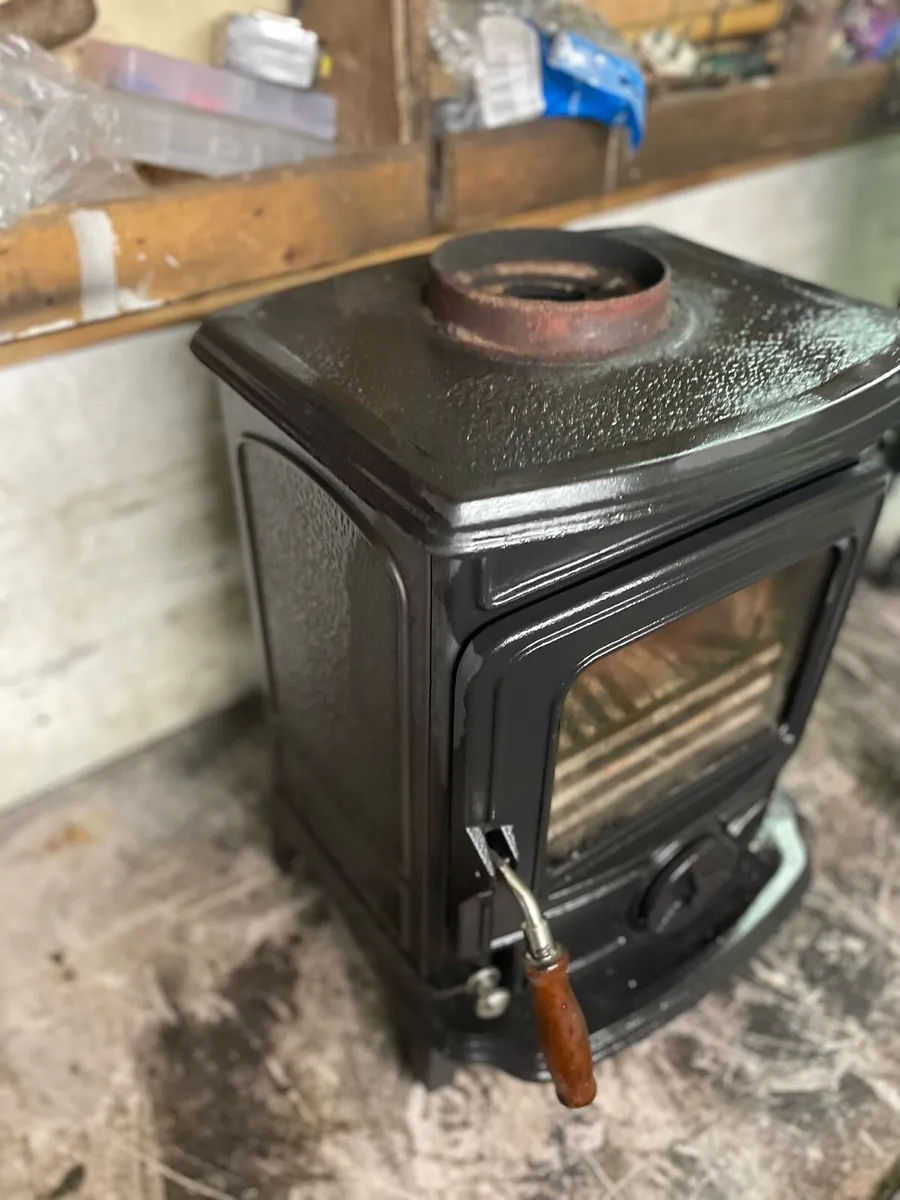 Stove - Image 2