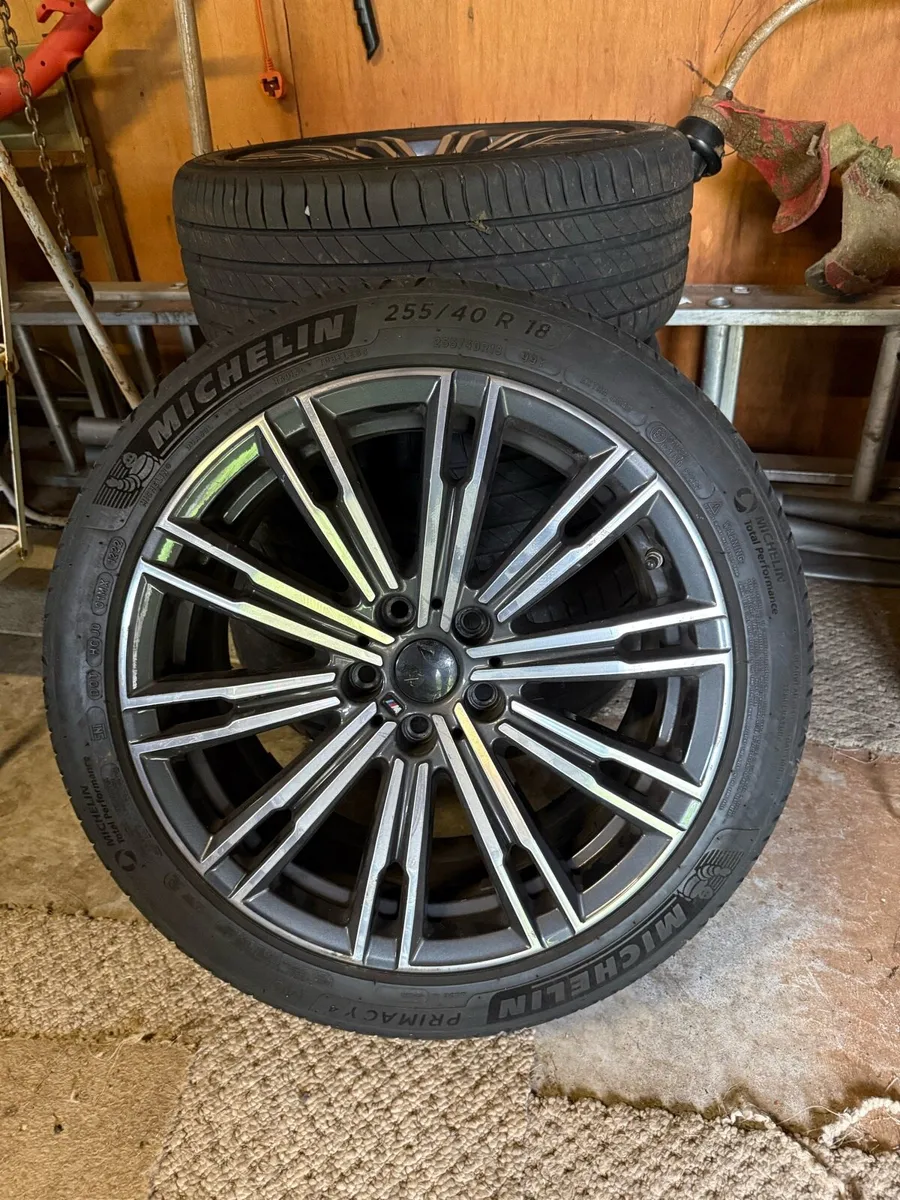Set of 4 BMW 18" M Sport Alloy Wheels - Image 1