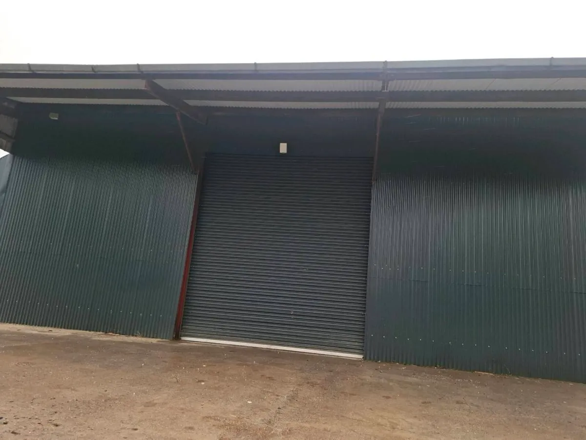 Storage  unit with yard - Image 2