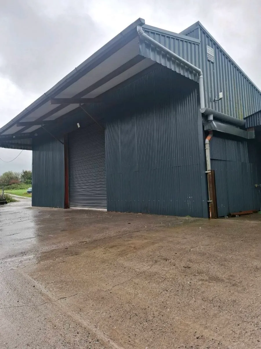 Storage  unit with yard - Image 1