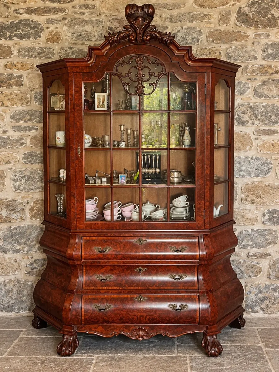 Display cabinet - Image 1