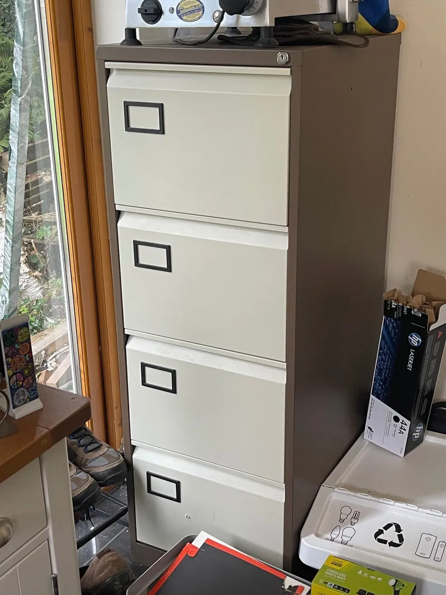 Office equipment - Image 2