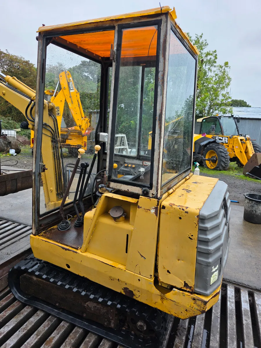 Jcb 1.5 tonne - Image 2