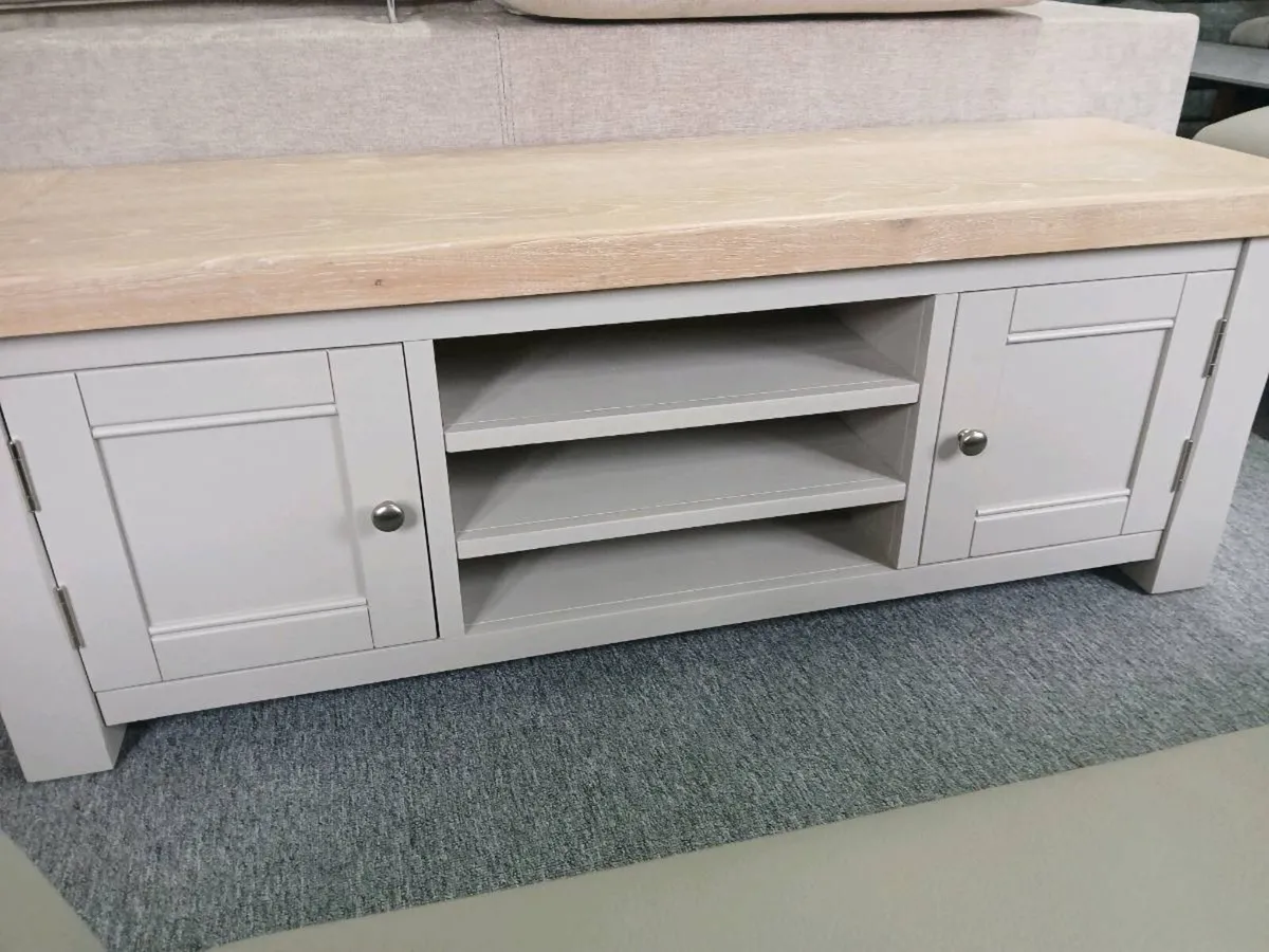 Tv unit stand - Image 1