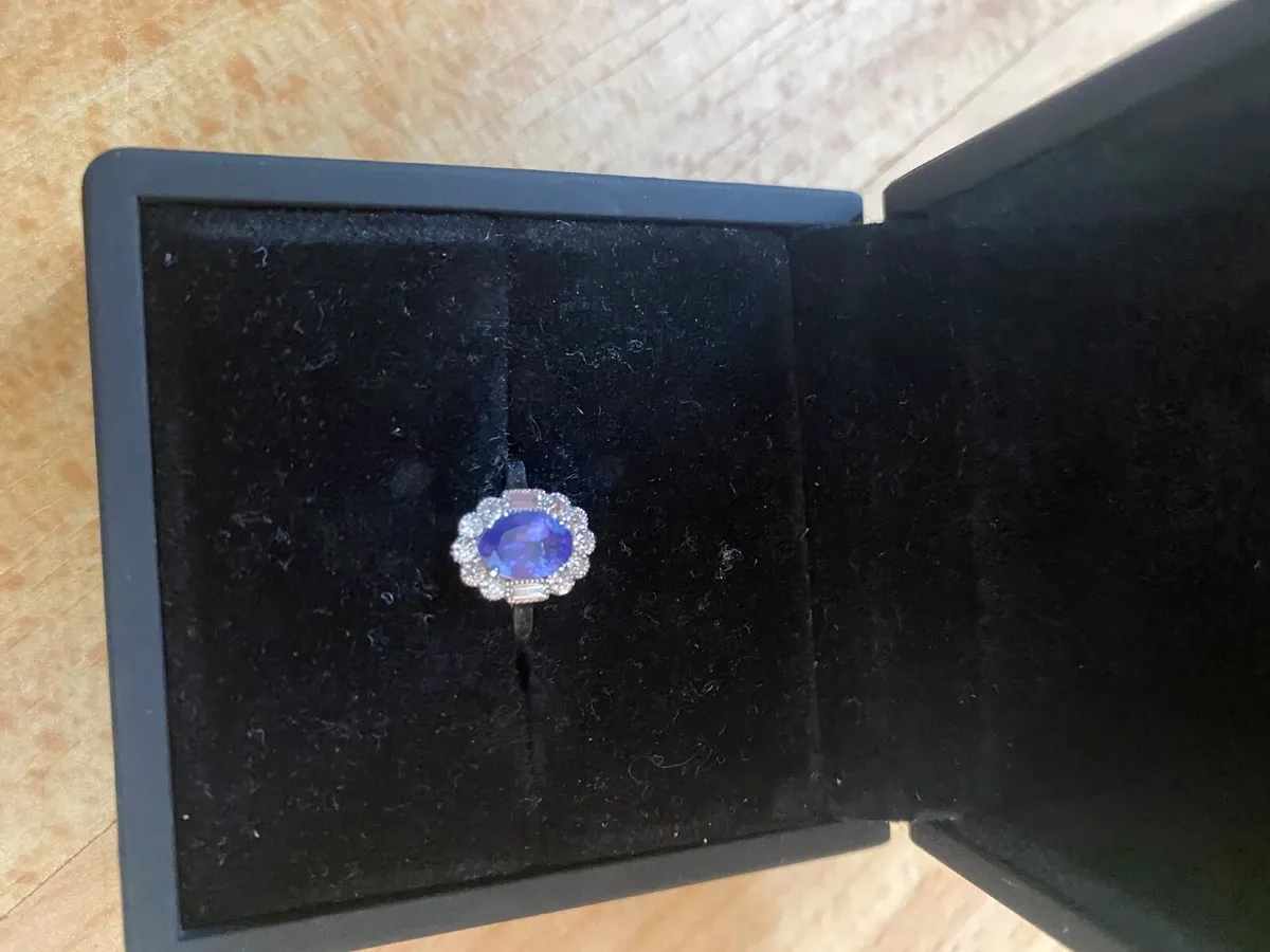 Tanzanite  Diamond Ring. - Image 1