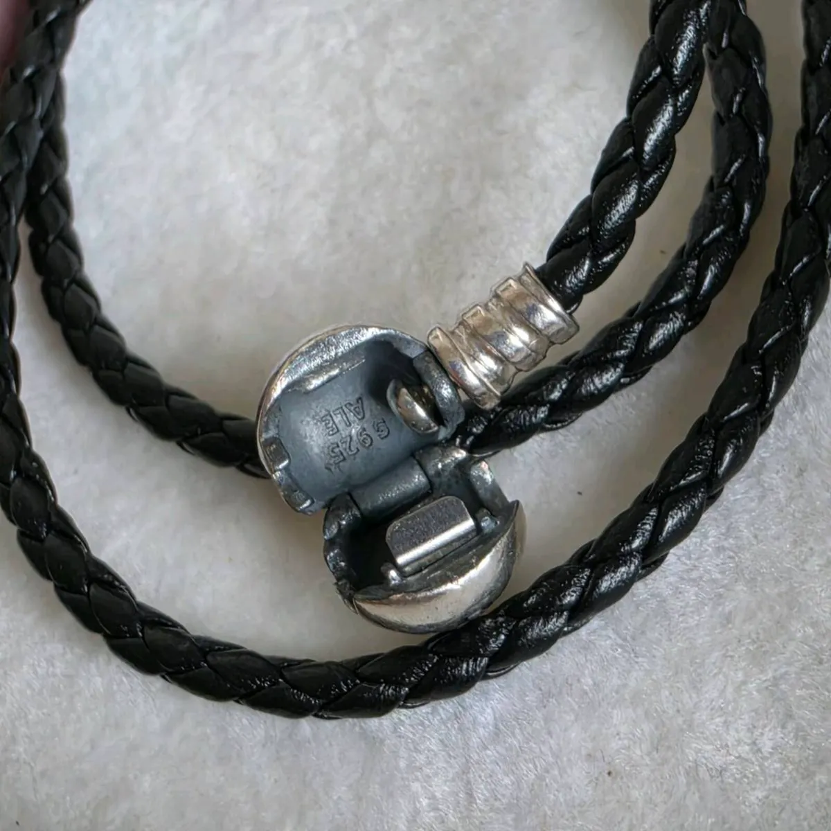 Pandora moments double Black leather bracelet - Image 4
