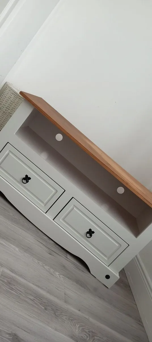Tv Stand - Image 1
