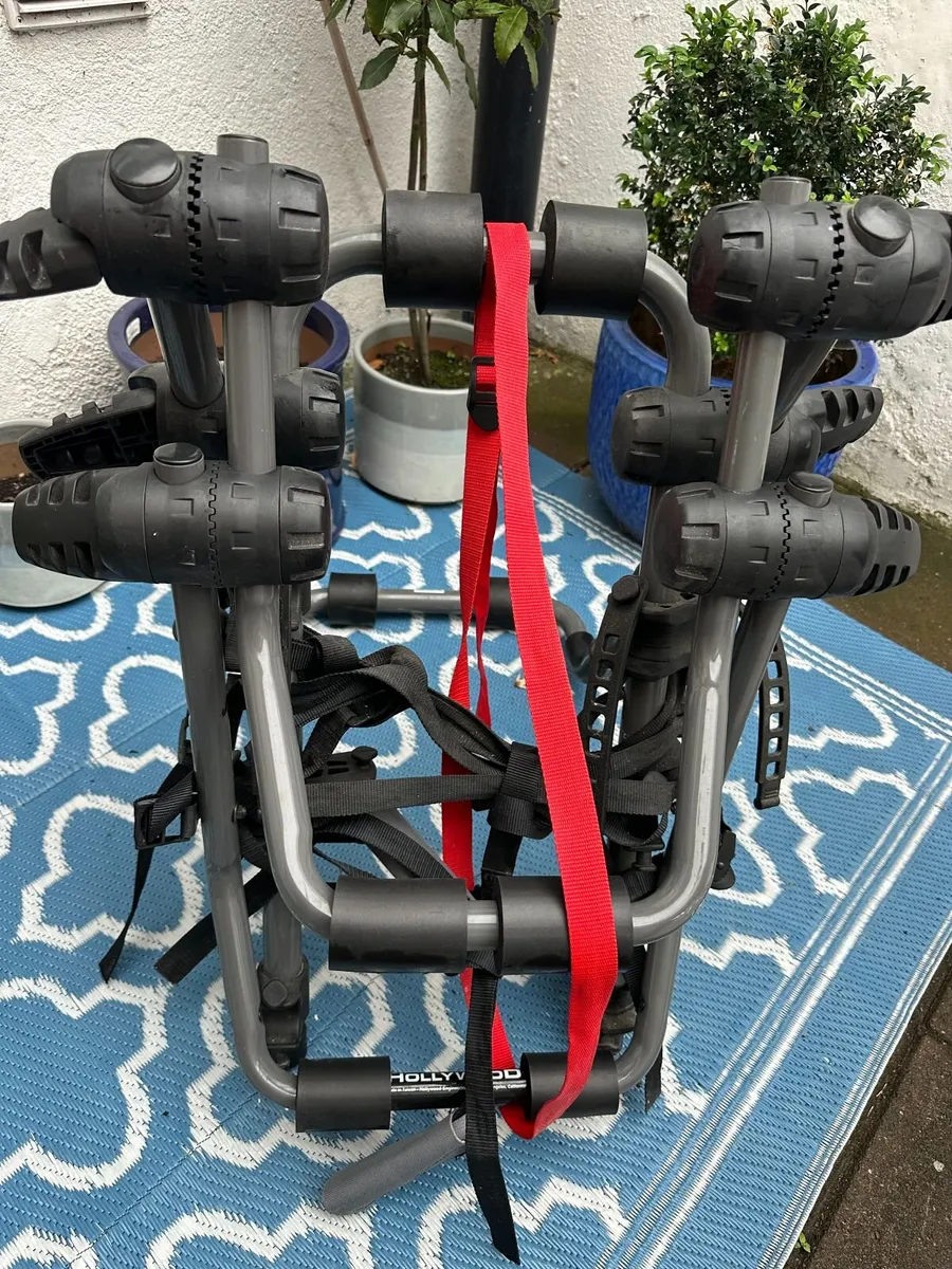 Bike rack for SUV and Hatchback - Image 1