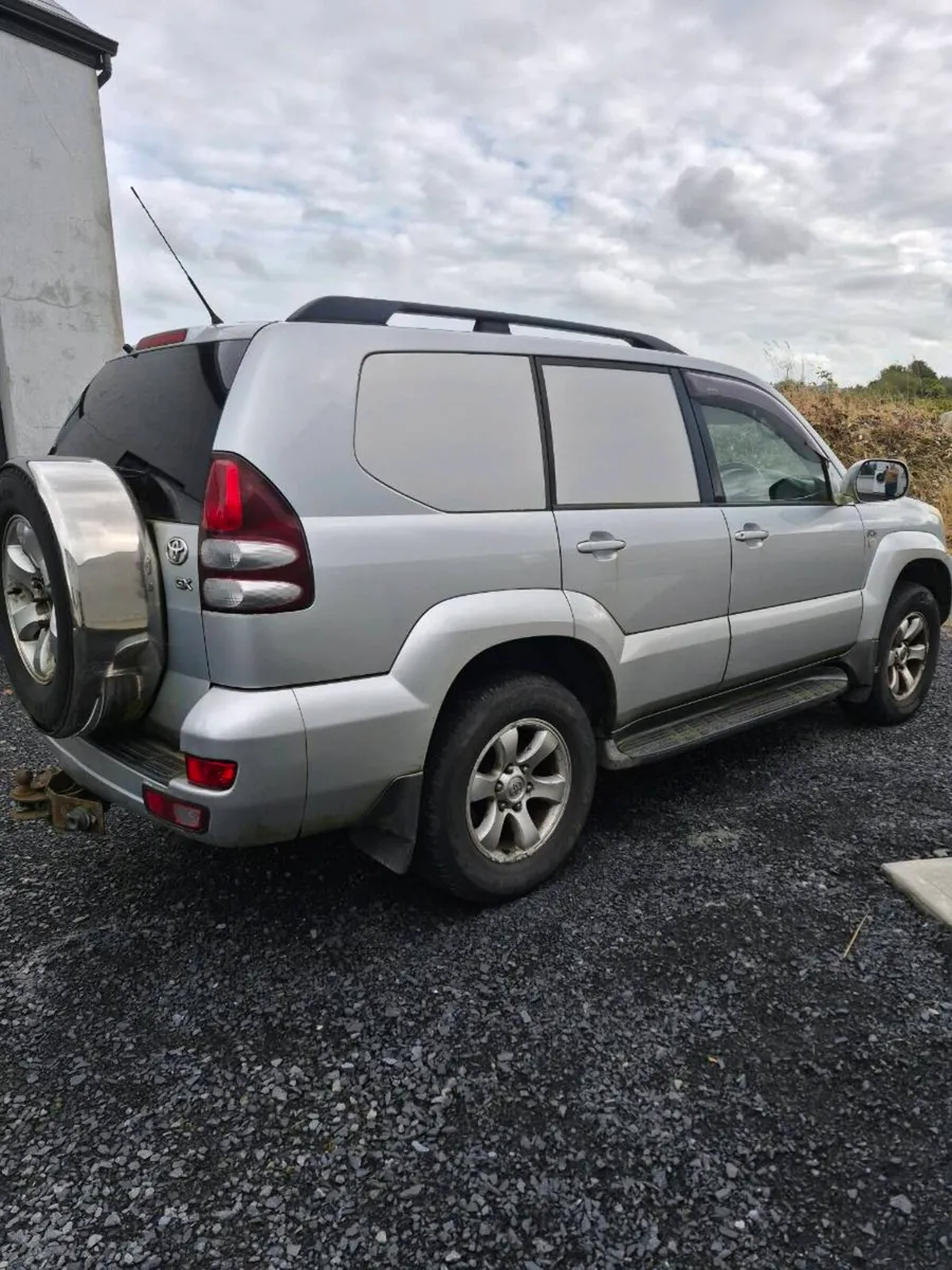 2005 Toyota landcruiser - Image 1