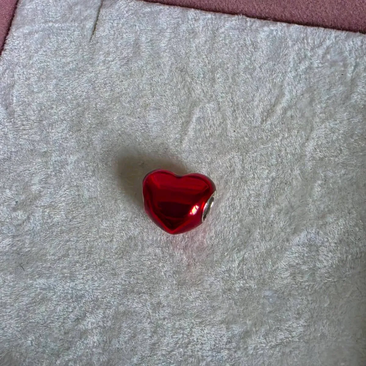 Pandora metallic red heart charm - Image 2