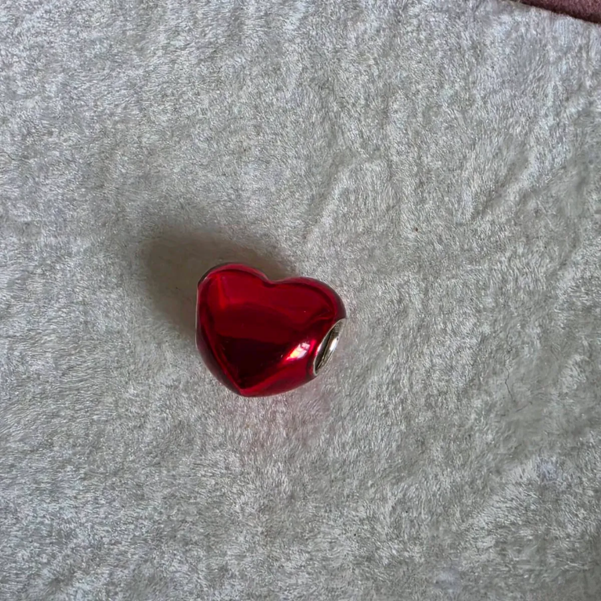 Pandora metallic red heart charm - Image 4