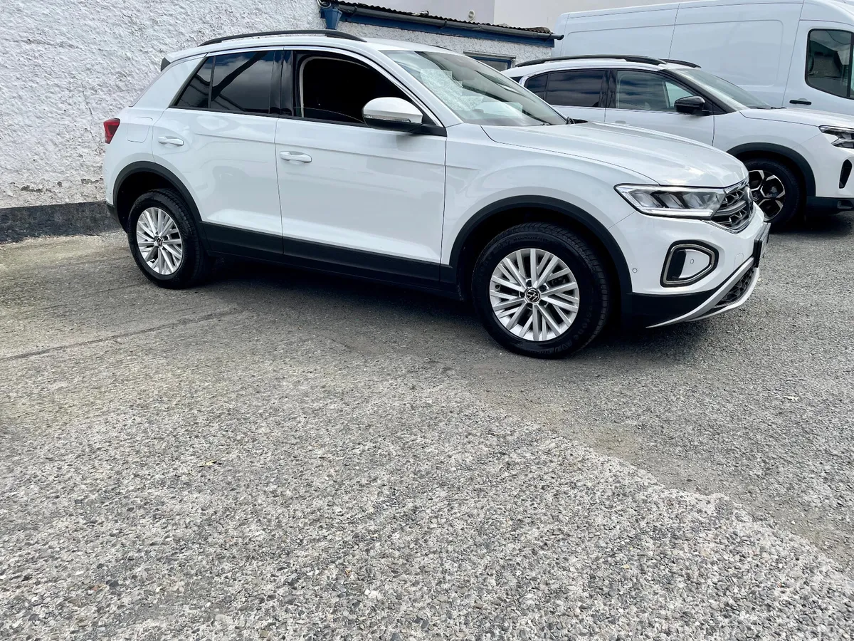 Volkswagen T-Roc Life 2.0TDI 2 Seat Van,2024 - Image 2