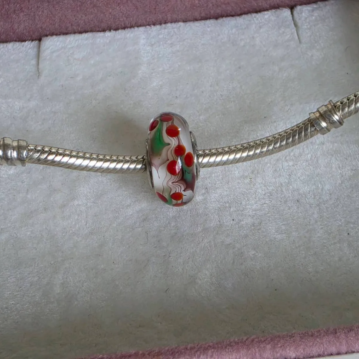 Pandora christmas holly murano mharm, beautifully - Image 3