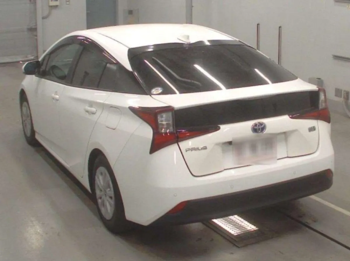 Toyota Prius - Image 2