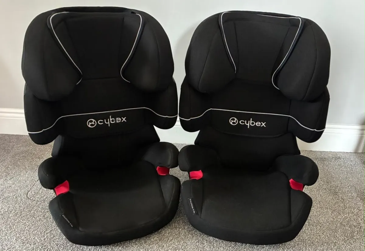Cybex X-Fix Car Seat (x2, €60 each)