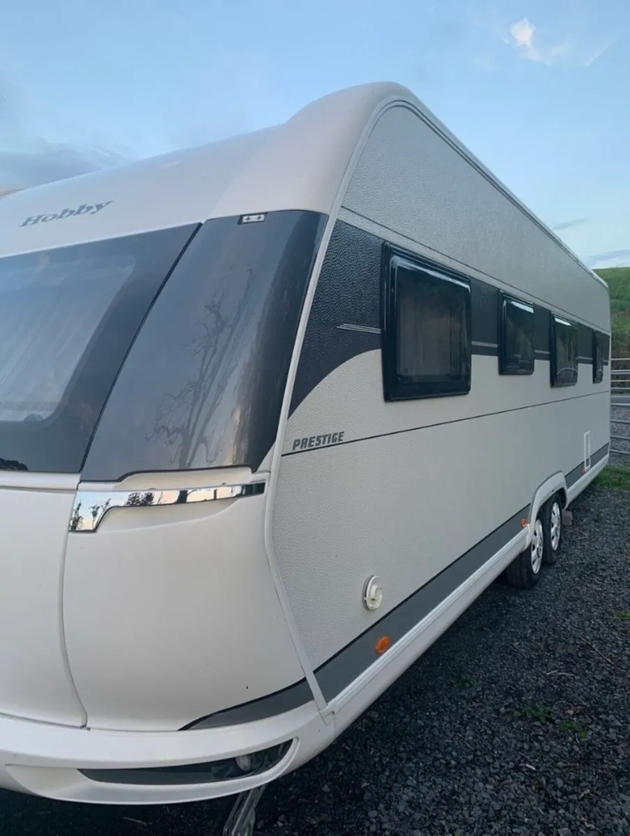 2024 Hobby Prestige 720 KWFU Caravan - Image 3