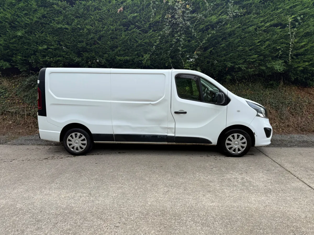 2018 Vauxhall Vivaro 1.6 CDTI Sportive - Image 4