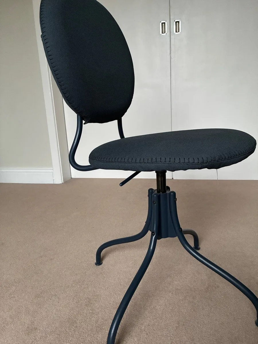 Office swivel chair - Image 2