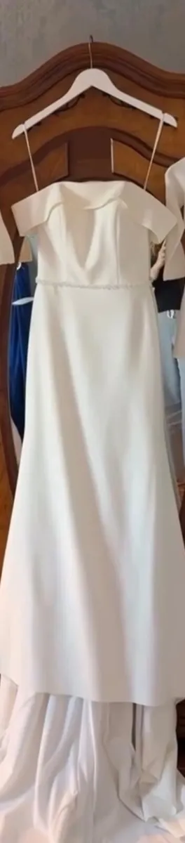 Wedding dress - Image 2