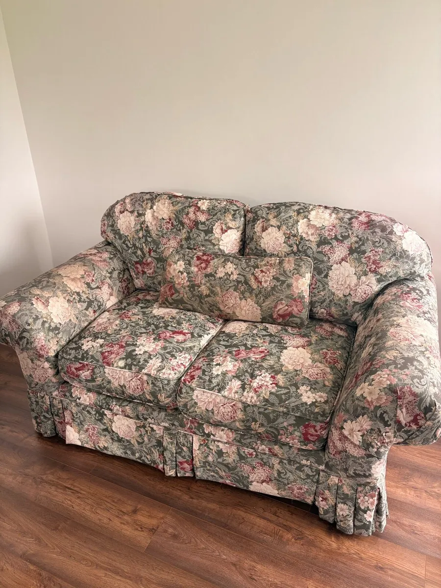 3 seater & 2 seater couch - Image 1