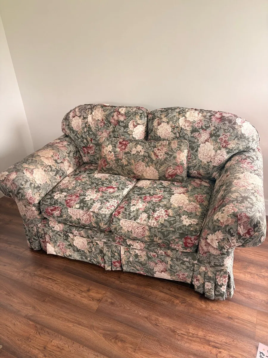 3 seater & 2 seater couch - Image 4