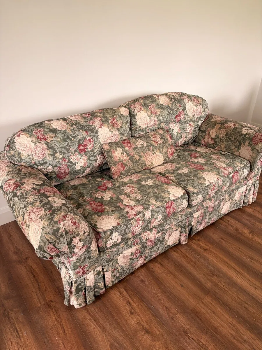 3 seater & 2 seater couch - Image 2