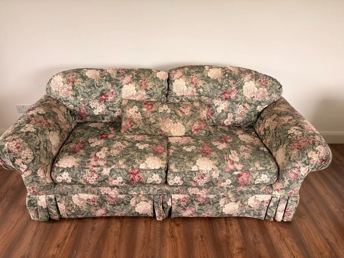 3 seater & 2 seater couch - Image 3