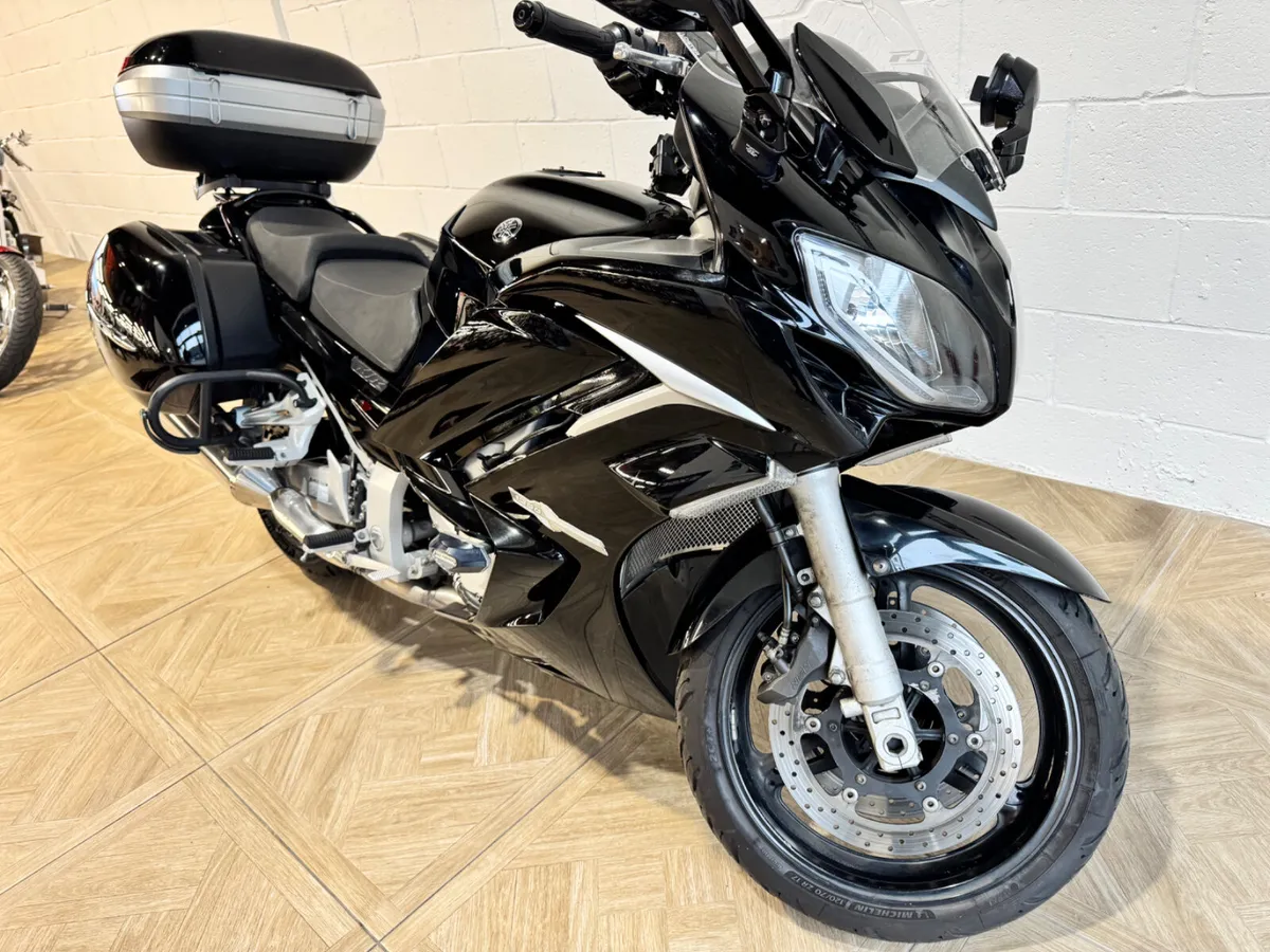 YAMAHA FJR 1300 - Image 1