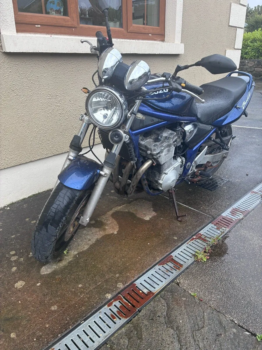 Suzuki GSF600 - Image 1