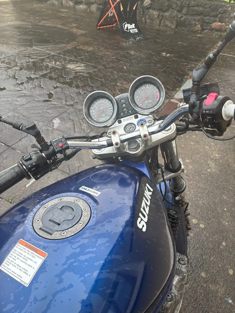 Suzuki GSF600 - Image 4