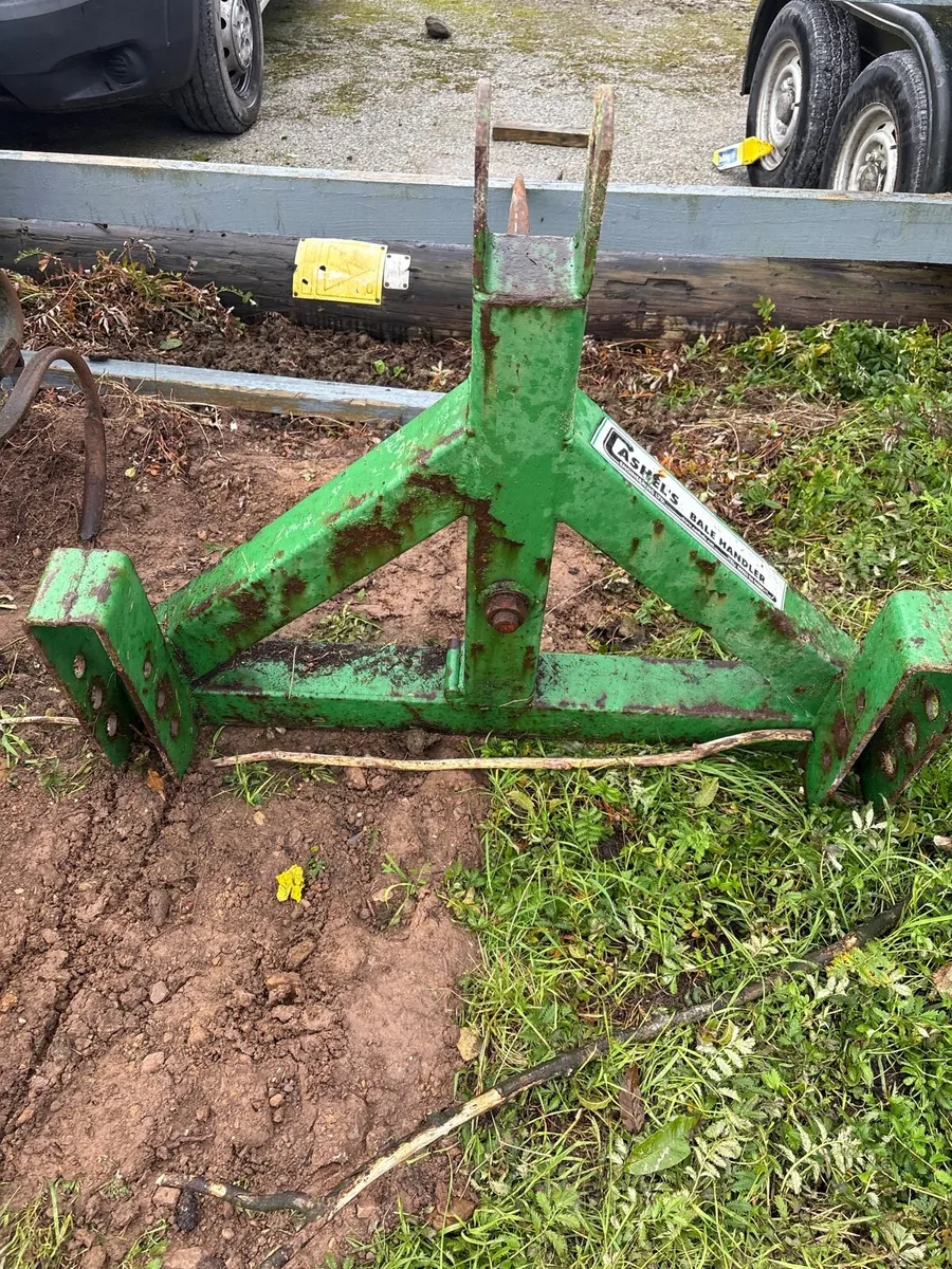 Bale handler - Image 1