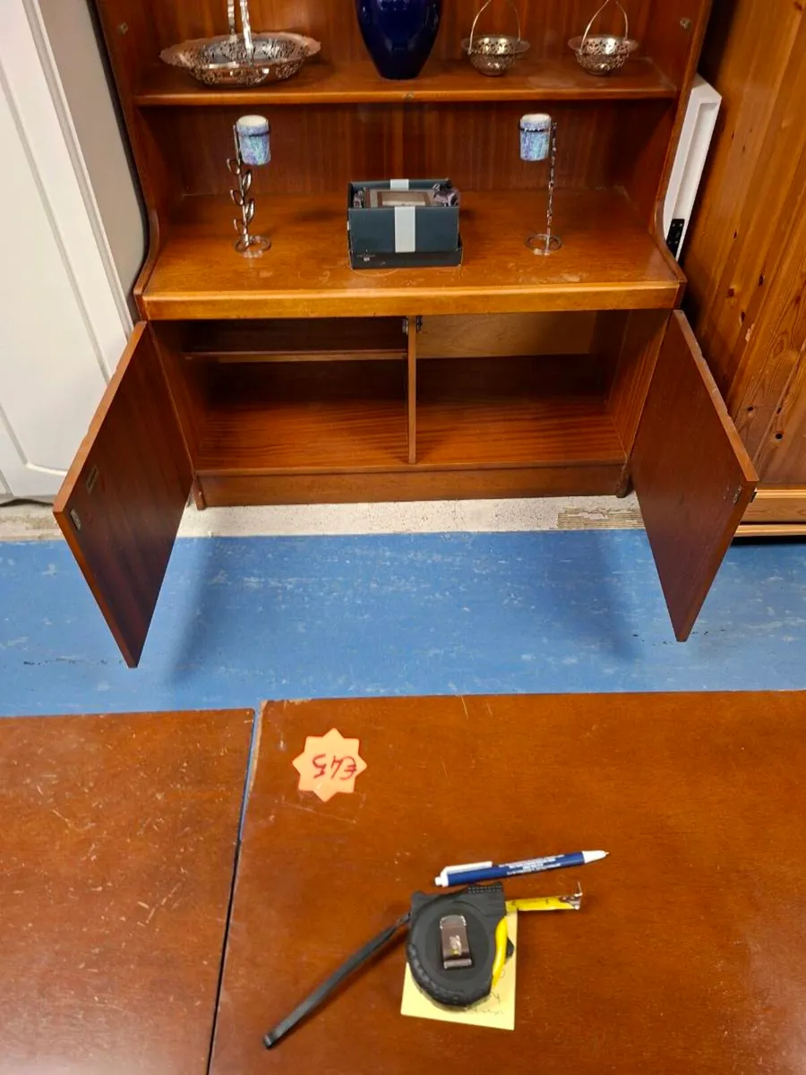 SOLID WOOD DISPLAY CABINET - Image 2