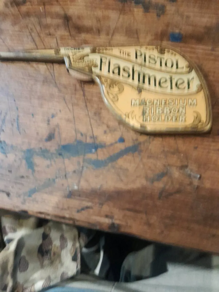Vintage magnesium ribbon holder - Image 2