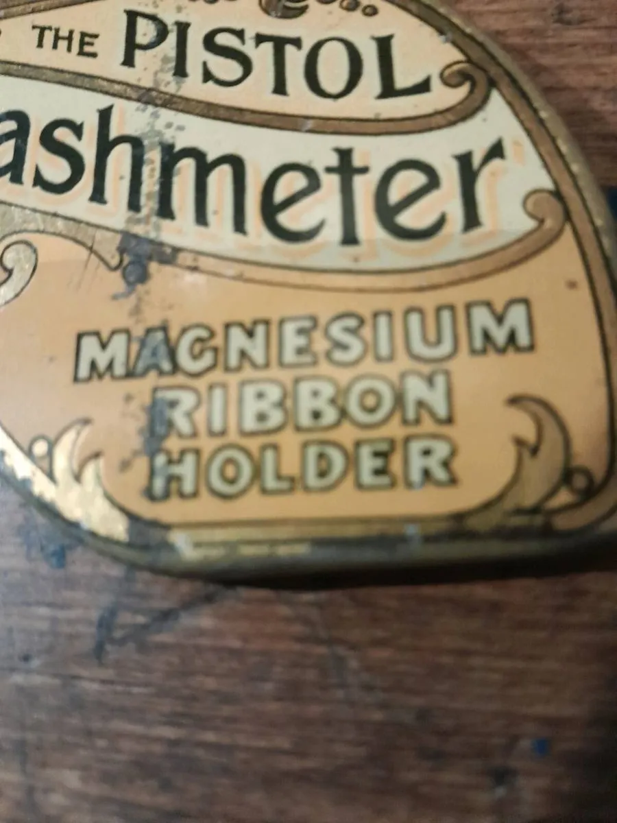 Vintage magnesium ribbon holder - Image 1