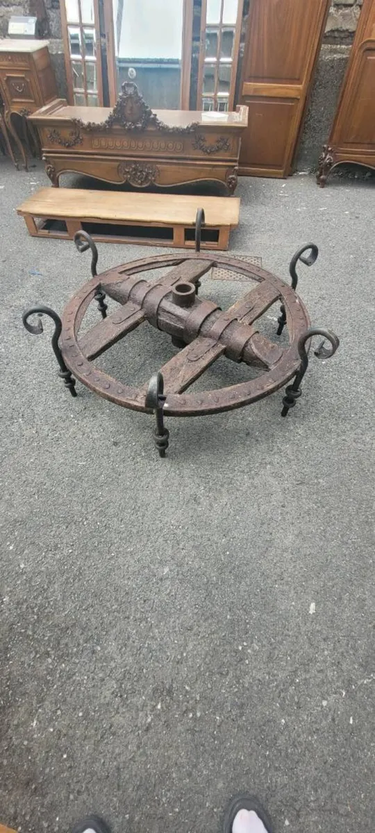 Large 19th century coffee table - Image 1