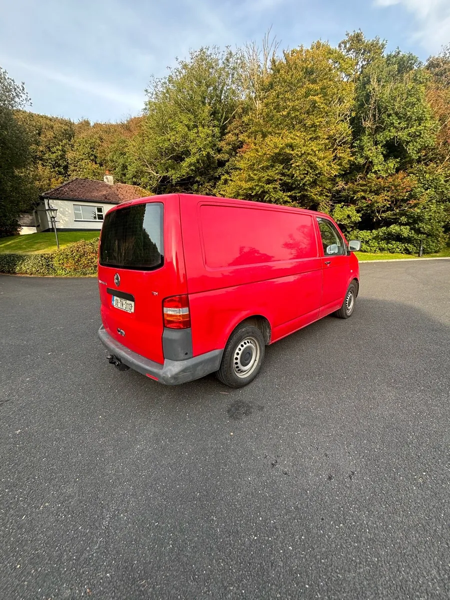 Volkswagen transporter 2.5 red DI 2008 - Image 4
