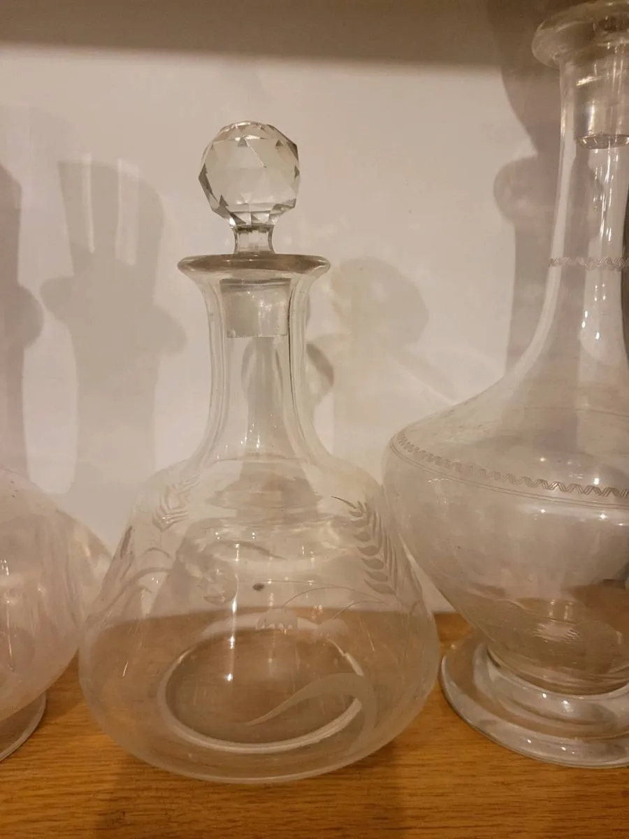 10 Vintage decanters 10 eu.each - Image 3