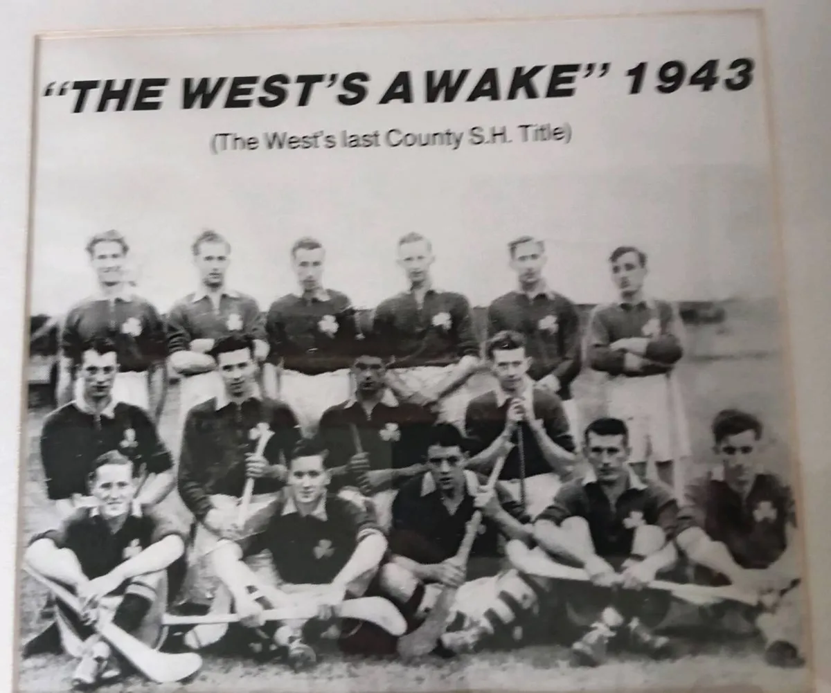 Eire Óg Tipperary Hurling Team 1943 Print - Image 4