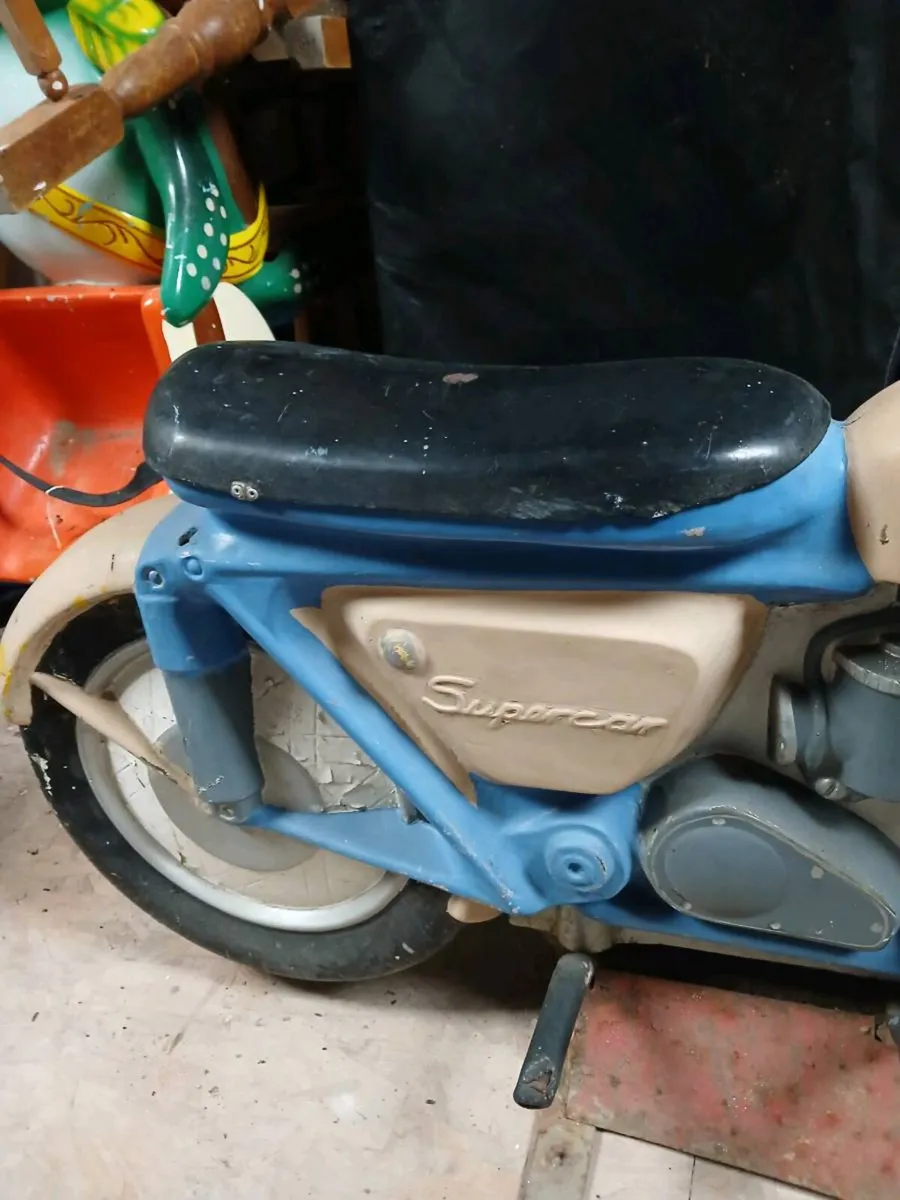 Vintage motorbike ride - Image 3