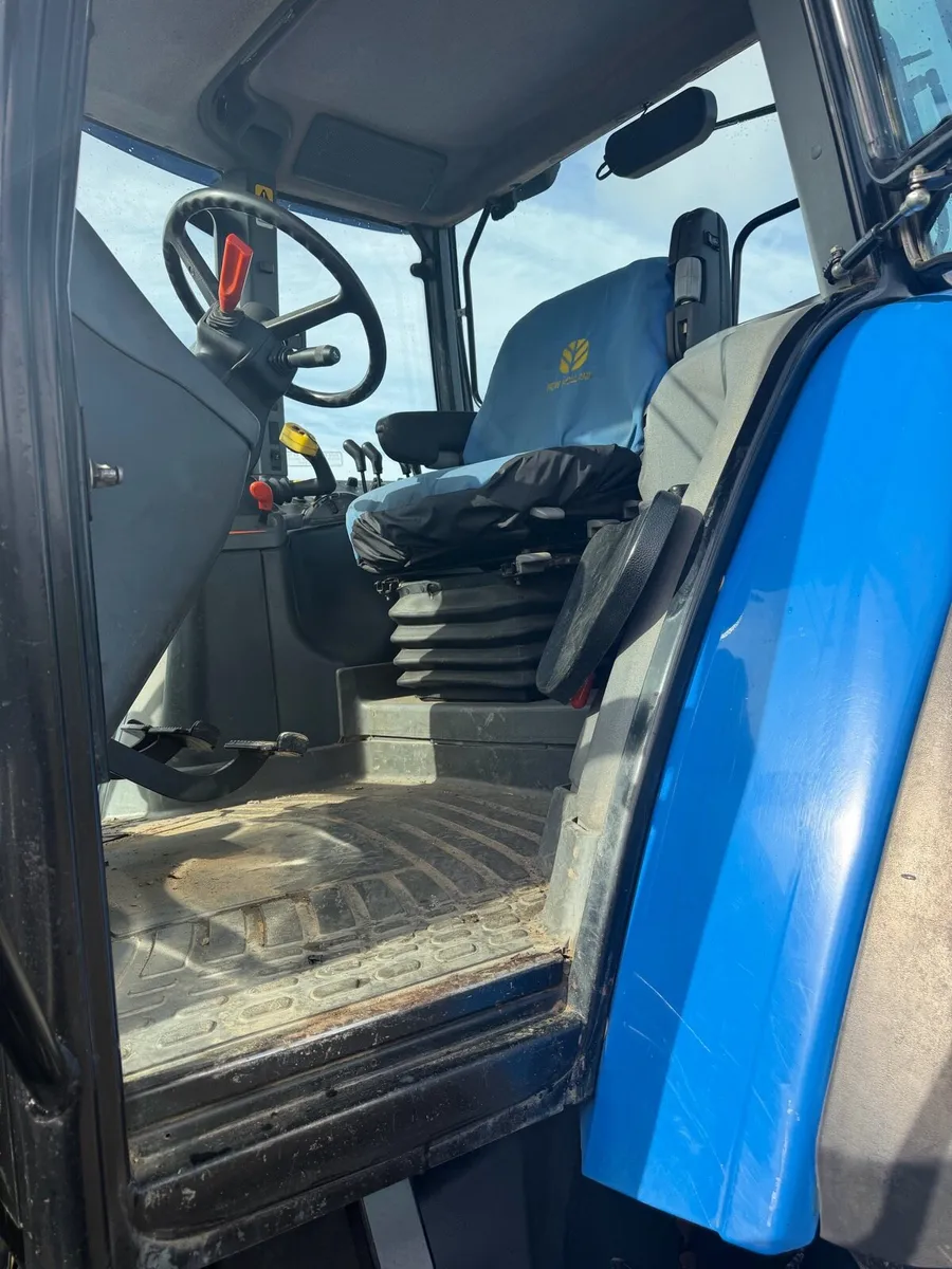 New Holland TM140 - Image 4