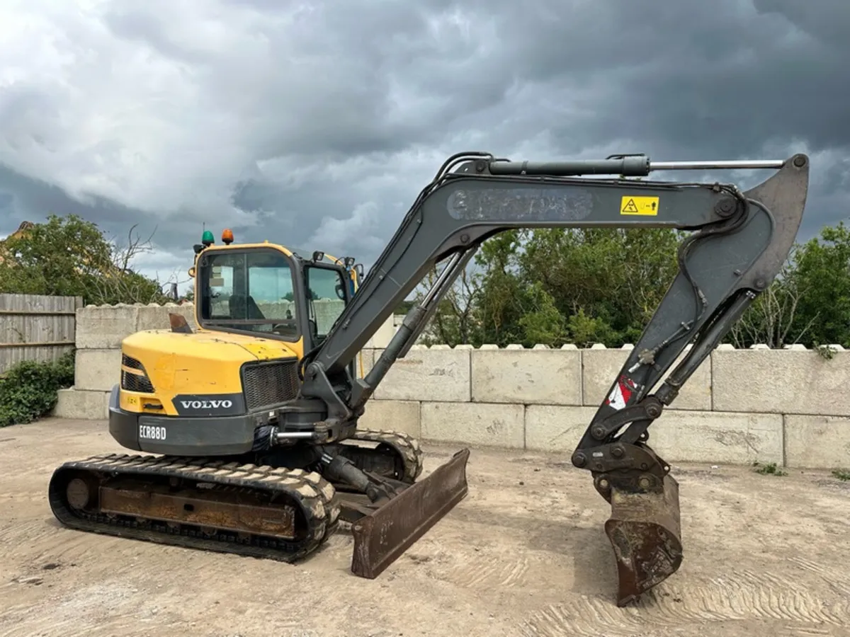 2015 Volvo ECR88D - Image 4