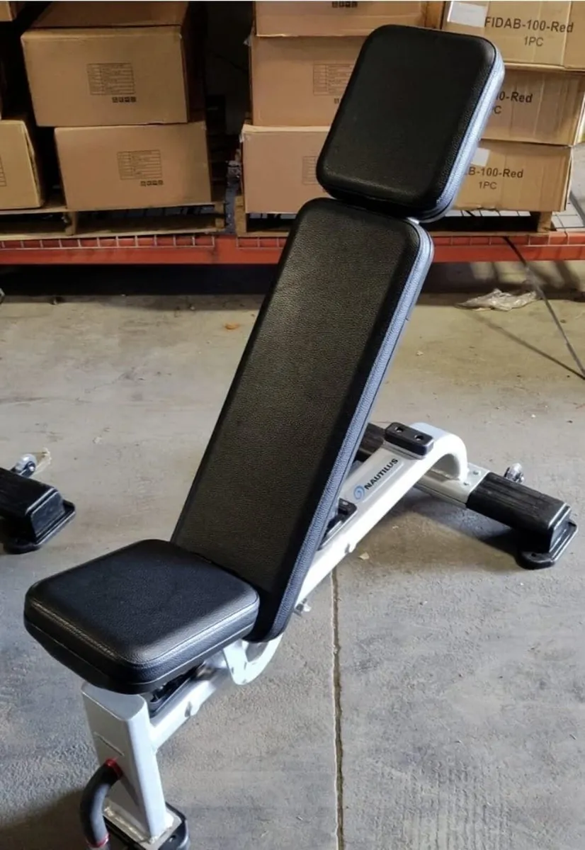NAUTILUS MULTI ADJUSTABLE COMMERCIAL BENCH - Image 1
