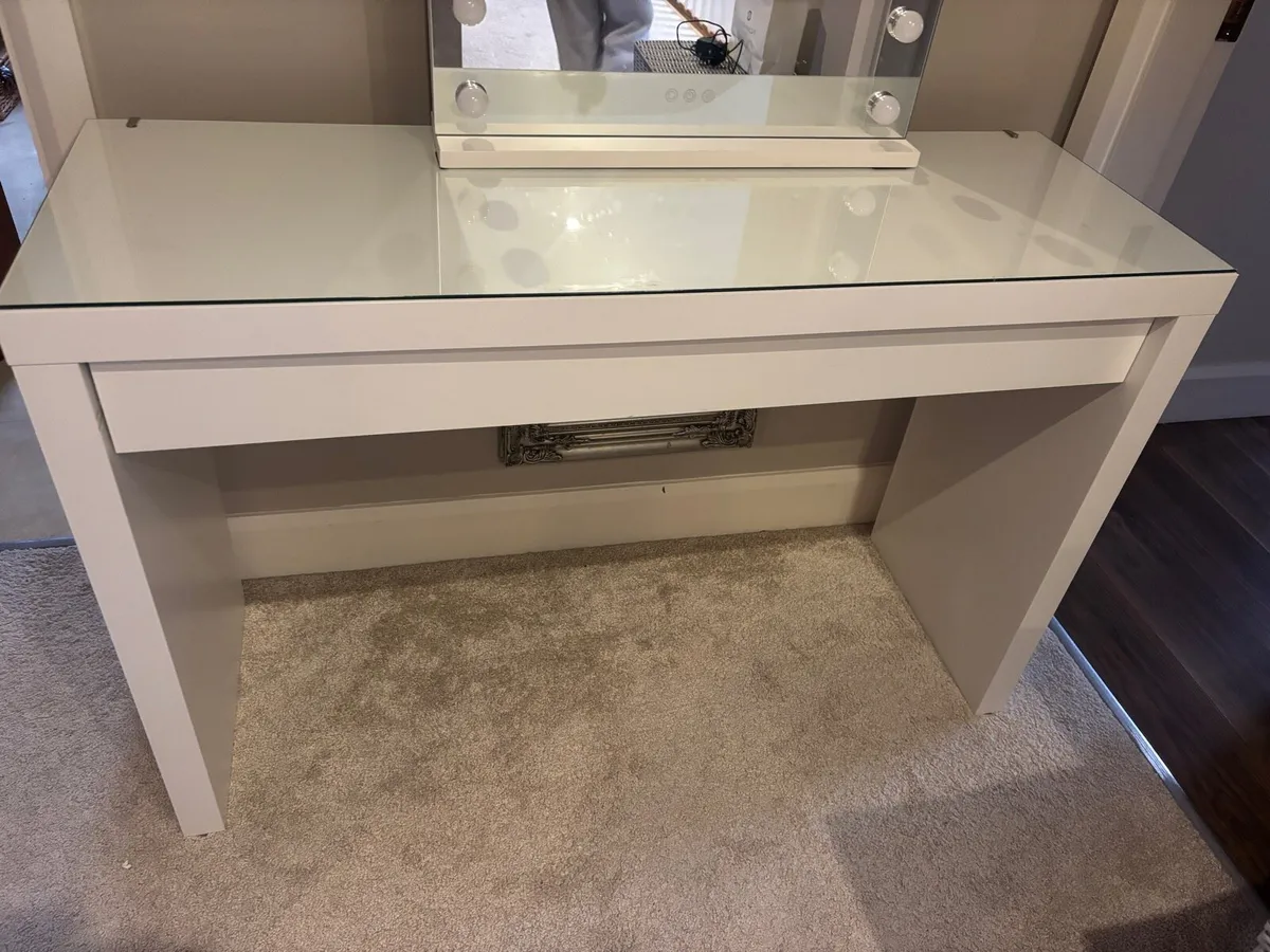 Ikea Malm dresser and mirror - Image 1