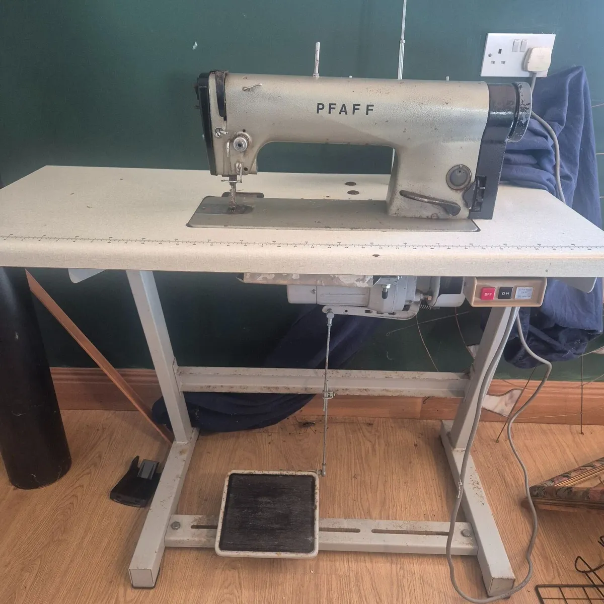 PFAFF Industrial Sewing Machine - Image 1